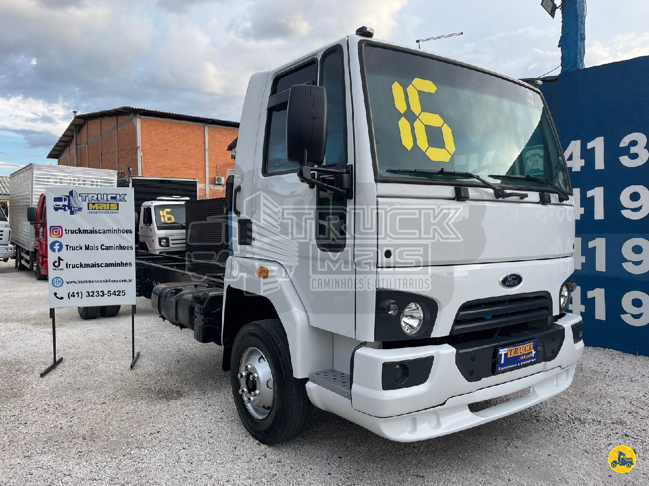 CAMINHAO FORD CARGO 1119 Chassis 3/4 4x2 Truck Mais Caminhões e Utilitários CURITIBA PARANÁ PR